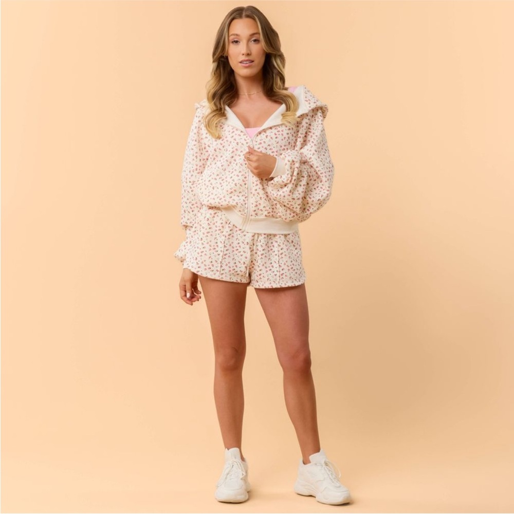 Women's Marshmallow Full Zip Hooded Sweatshirt - Blogilates in Cream Floral - Picture 3 of 8